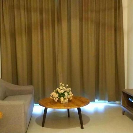 Barrington Square 2 Rooms Apartment At Golden Hill Night Market Бринчанг Экстерьер фото